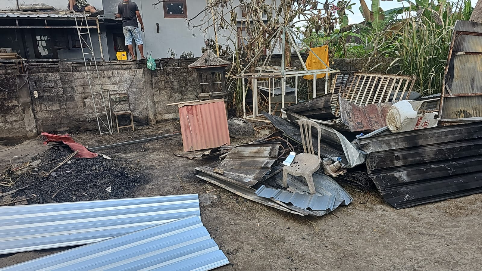 Rumah glamping milik Putu Sudana di Badung ludes akibat dibakar pelaku Putu Pasek. (Bali Express/Humas Polres Badung)