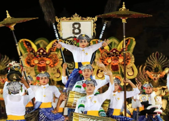 SMPN 1 Semarapura berhasil meraih juara pertama dengan menampilkan Baleganjur bertajuk "Bara Sangging".