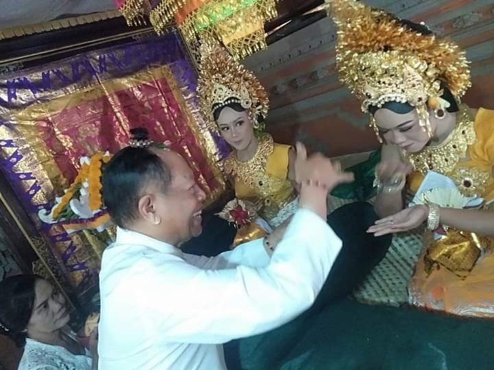 PROSESI : Prosesi upacara manusa yadnya yang dilakukan oleh umat Hindu.