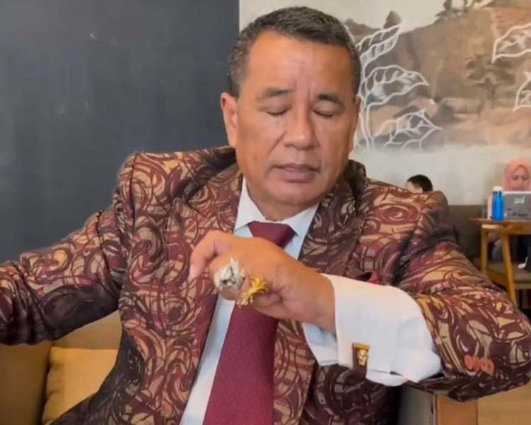 Hotman Paris ikut bicara soal Menteri HAM yang meminta tambahan anggaran
