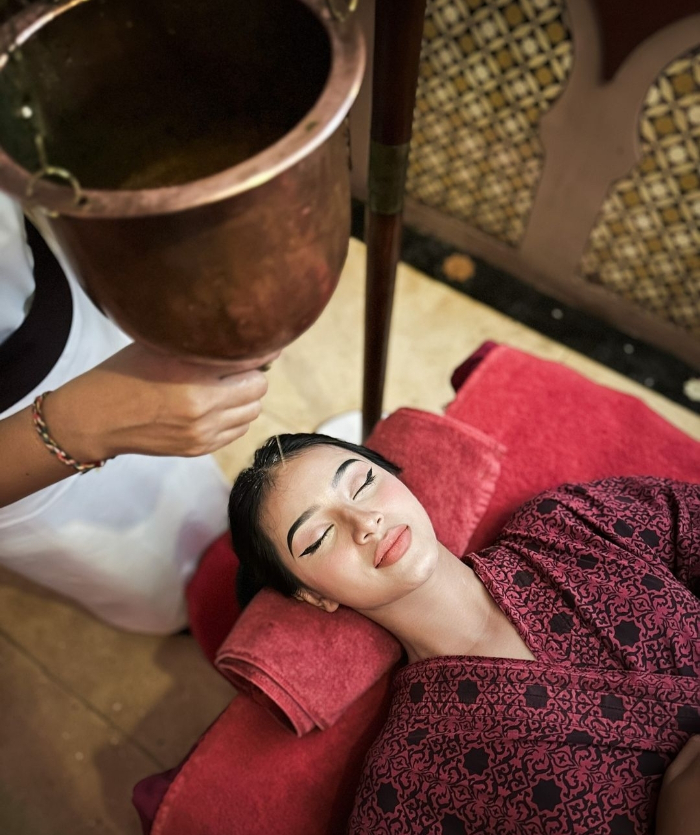 Ada foto,&nbsp;spa&nbsp;Shirodara di&nbsp;Prana&nbsp;Spa&nbsp;Seminyak menjadi salah satu trend&nbsp;spa&nbsp;di kalangan wisatawan yang datang ke Bali.&nbsp;