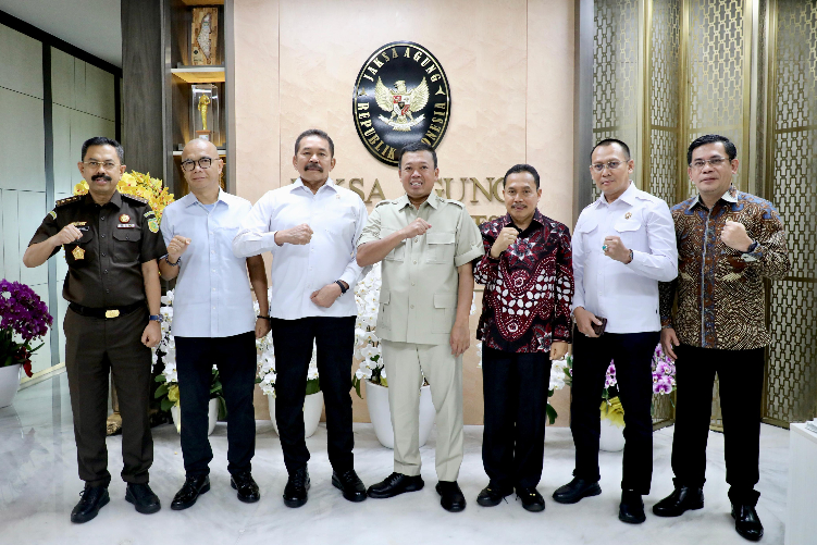 Menteri Nusron temui Jaksa Agung untuk pemberantasan Mafia Tanah