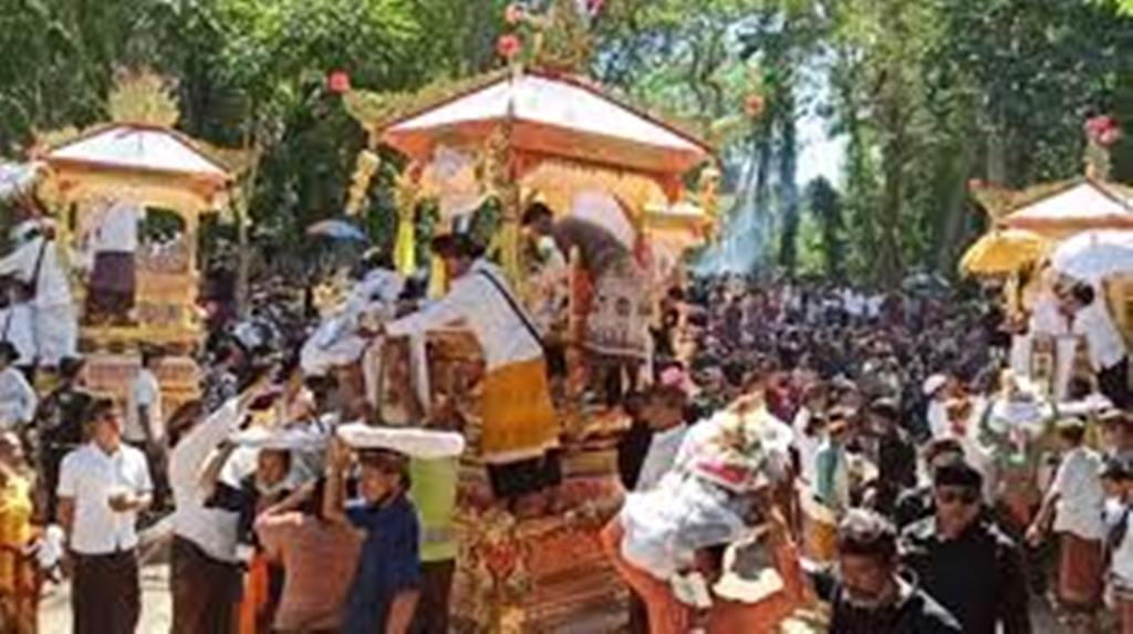 MASUK SORGA: Wadah dan bade bukan merupakan jaminan bagi arwah orang yang meninggal masuk sorga.