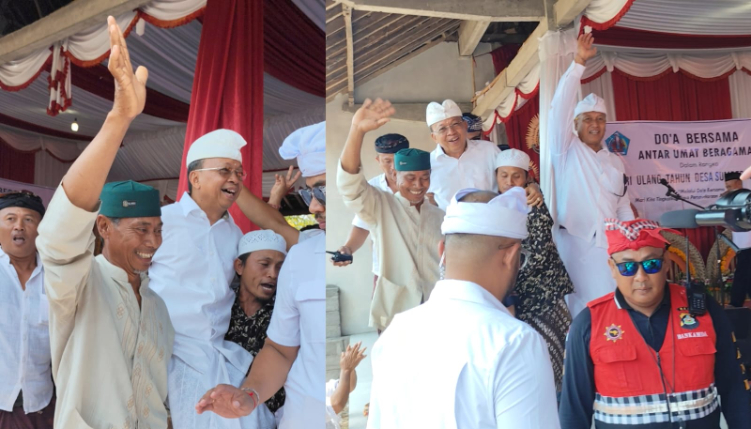 Gubernur Bali 2018-2023 Wayan Koster digendong dan diarak warga hindu dan muslim di Desa Sumberklampok Kecamatan Gerokgak Buleleng, Kamis (7/11).