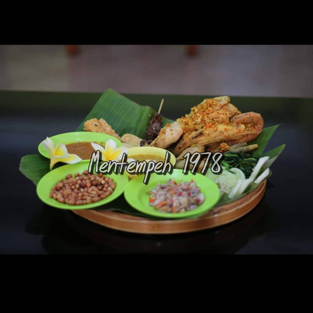 Ayam betutu Men Tempeh