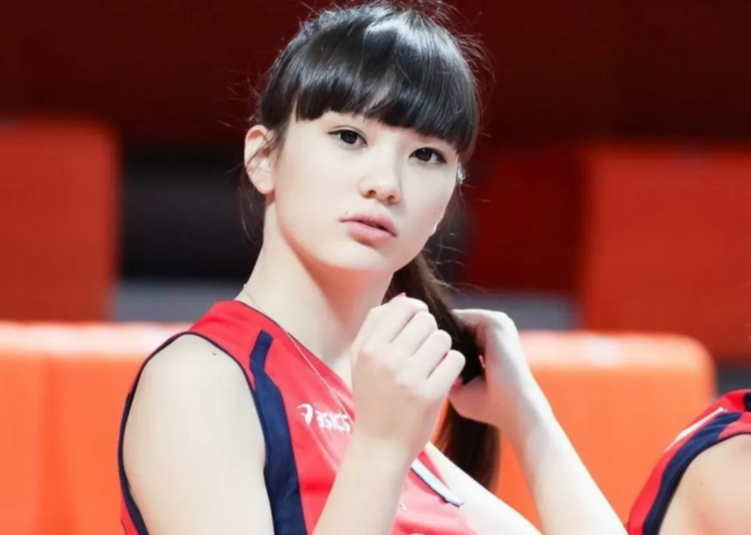 Aksi pevoli Sabina Altynbekova akan bisa dilihat para pecinta voli Indonesia.