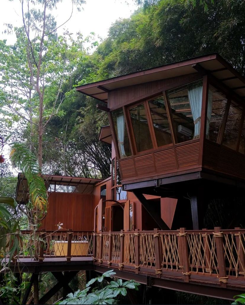 GLAMPING: Chanaya Resort Bandung adalah tempat glamping mewah di tengah hutan pinus, tawarkan keistimewaan untuk liburan keluarga.