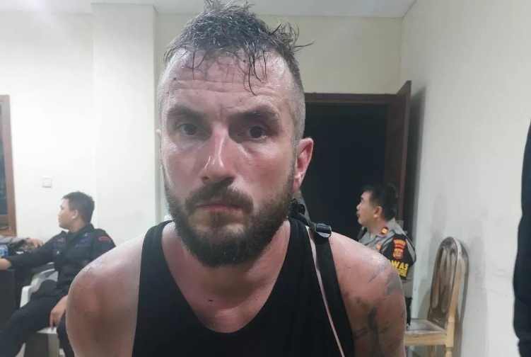Bule asal Polandia diamankan usai menyerang anggota brimob dan satpam di Bali