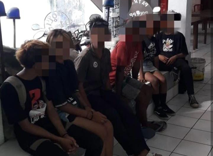 Satpol PP Denpasar mengamankan 6 anak punk yang diduga ganggu kamtibmas