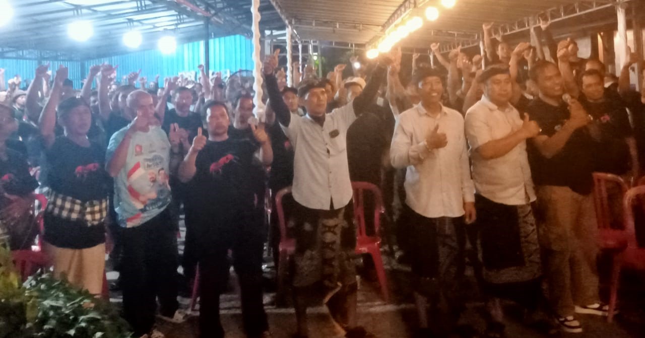 Simakrama Calon Bupati Tabanan no Urut 1, I Nyoman Mulyadi di Banjar Kutuhpaang, &nbsp;Desa Antap, Kecamatan Selemadeg, Kabupaten Tabanan pada Selasa malam (18/11/2024).