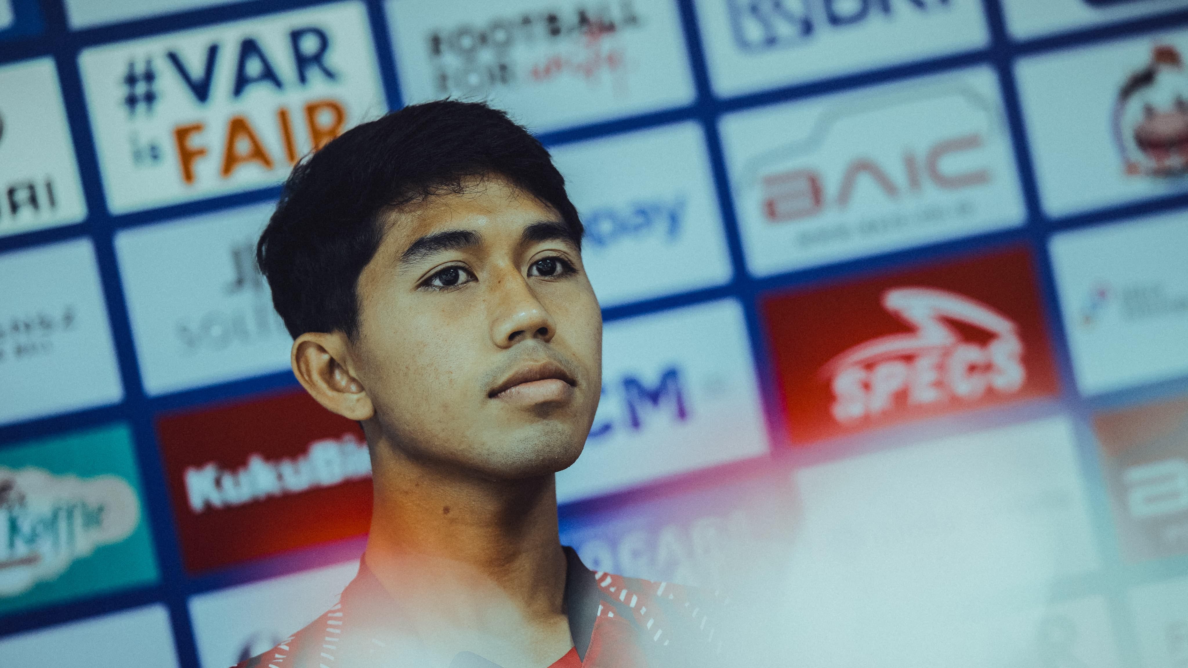 KOMITMEN: Made Tito Wiratama dalam pre match press conference jelang Bali United melawan Dewa United.