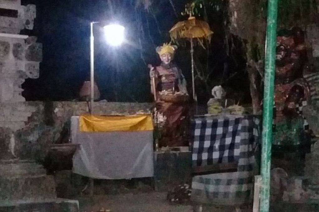 Pura Beji Dalem Sakenan