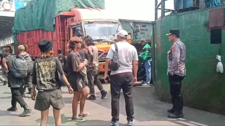 Polsek Kawasan Pelabuhan Gilimanuk amankan sejumlah anak jalanan