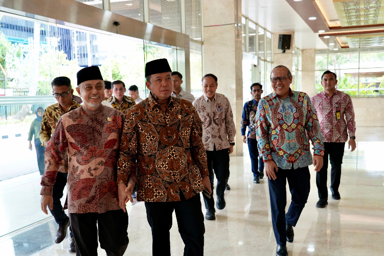 Menteri Nusron Wahid bertemu dengan DPD RI