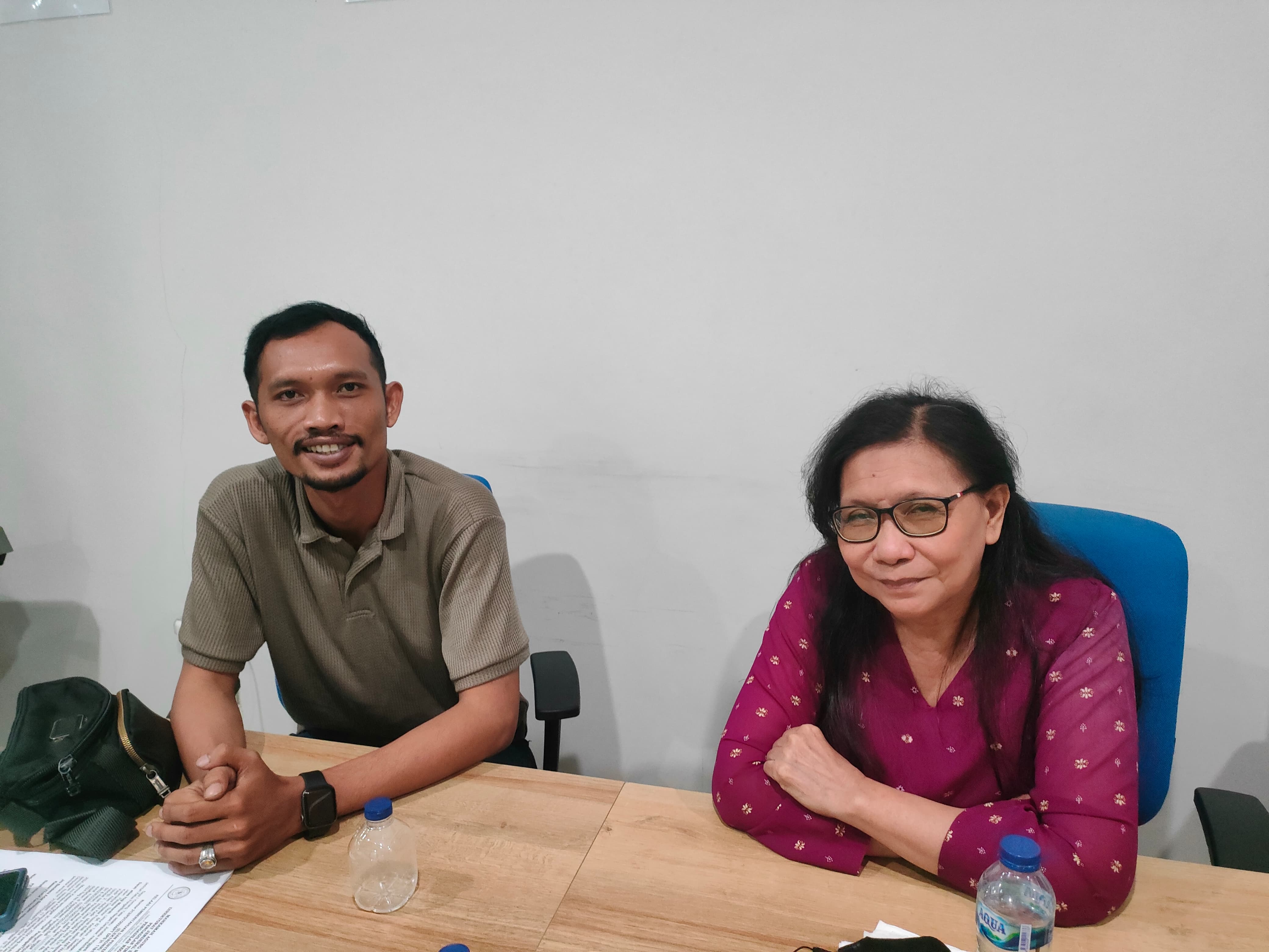 Penasihat Hukum dari HJ Maisarah, Siti Sapurah (Sekaligus Penggugat) dan Horasman Diando. (Bali Express/I Gede Paramasutha)