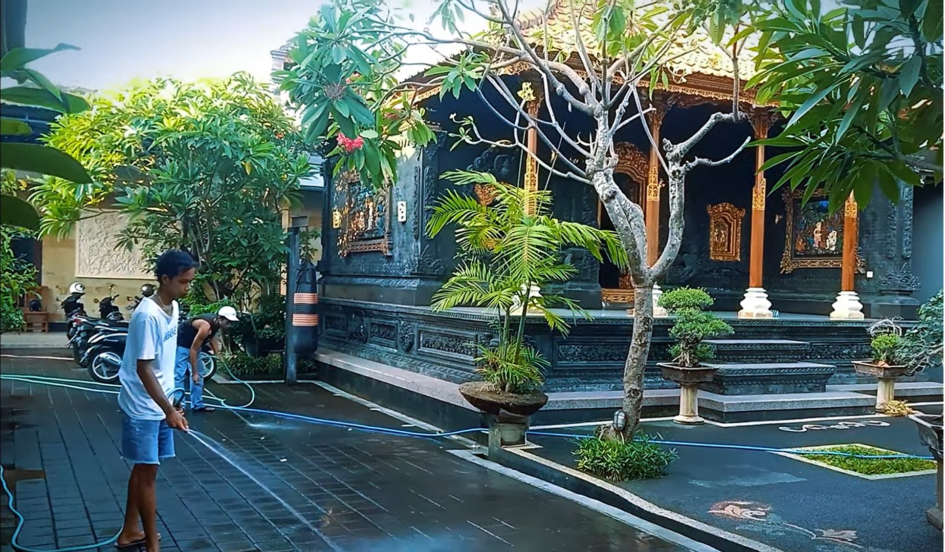 Rumah Adat di Bali yang dibangun senantiasa memperhatikan Ulu Teben