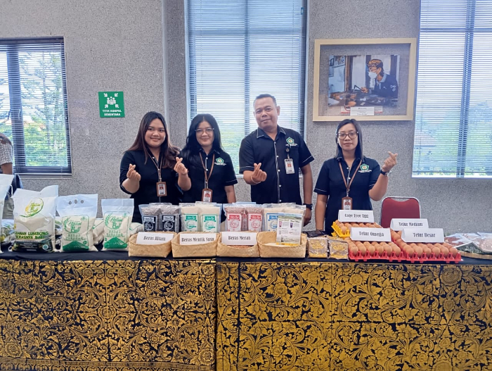 Ada foto, beberapa jenis produk pangan lokal yang disuplai Perumda Dharma Santika ke 43 hotel yang sudah menjalin Kerjasama.