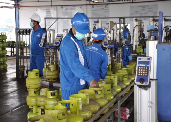 Distribusi LPG 3Kg jelang Nataru tetap Lancar di Tabanan harganya masih Rp 18 ribu per tabung.