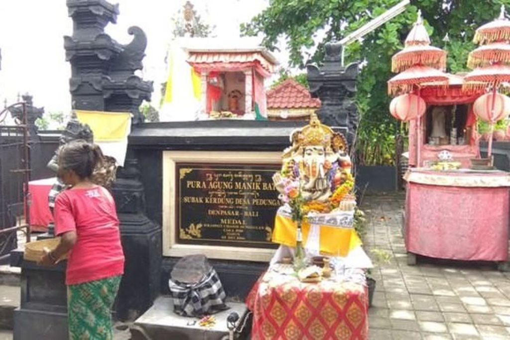 Pura Manik Batu di Denpasar, Bali.