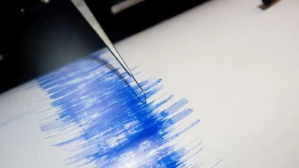 GEMPA: Gempa mengguncang Jawa Timur hingga dirasakan sampai Jateng. Namun BMKG sebut gempa terjadi akibat pergerakan sesar aktif.
