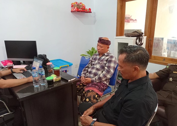 Kejari Klungkung menetapkan Perbekel Desa Dawan Kaler sebagai tersangka.