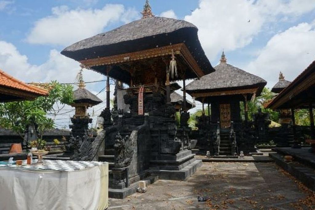 Pura Pemade Batan Kepuh di Tibubeneng, Kuta Utara, Badung, Bali.