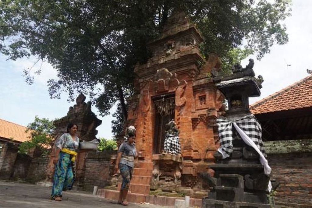 Tempat suci Hindu Bali, Pura Dalem Pengalasan di Banjar Merta Bhuana, Padangsambian, Denpasar.