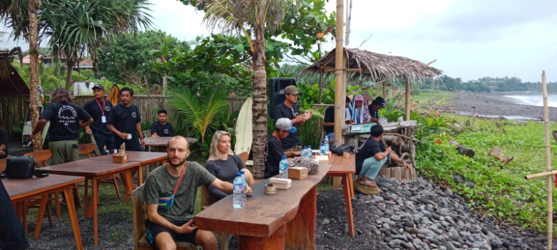Kontes Surfing Lokal Desa Yeh Sumbul 2024