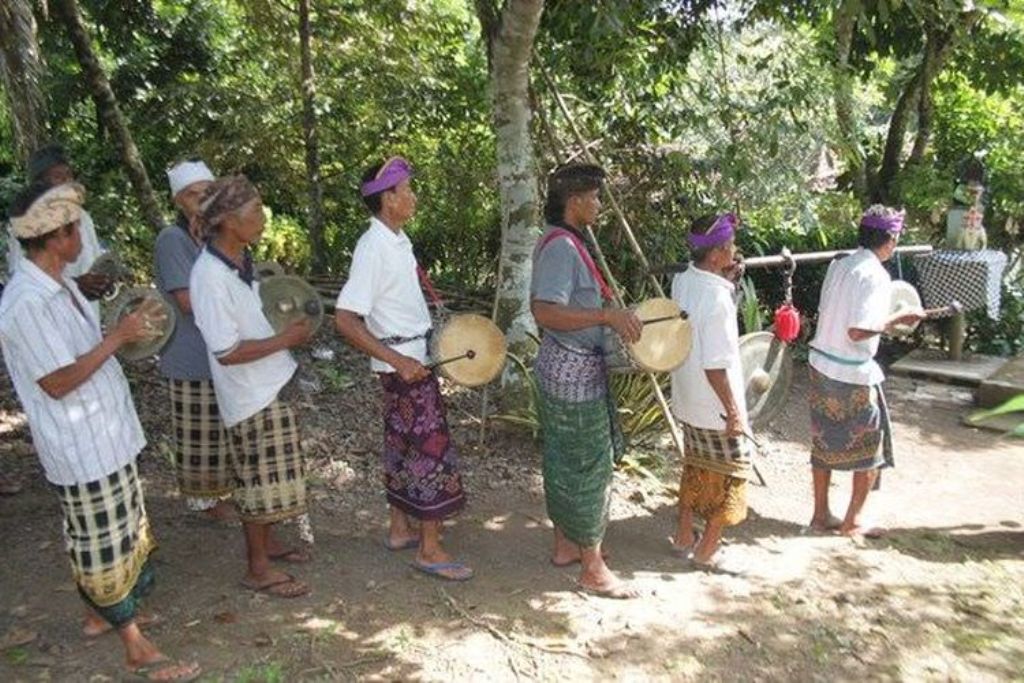 gamelan yang ada di Banjar Wani, Desa Gadungan, Kecamatan Selemadeg Timur, Tabanan, Bali.