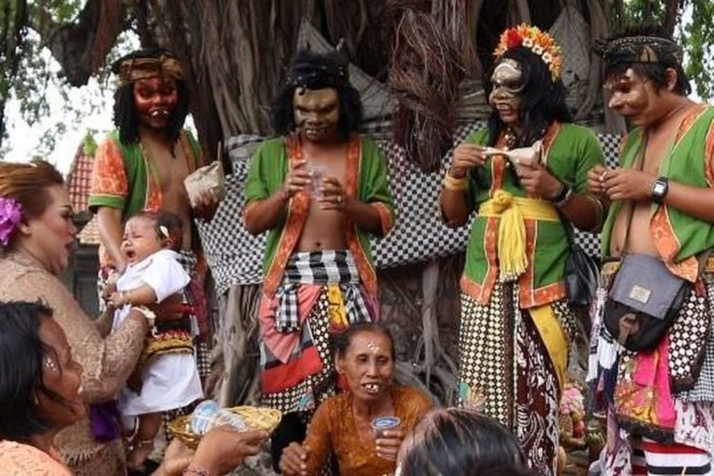 Tradisi Mepasaran di Buleleng, Bali