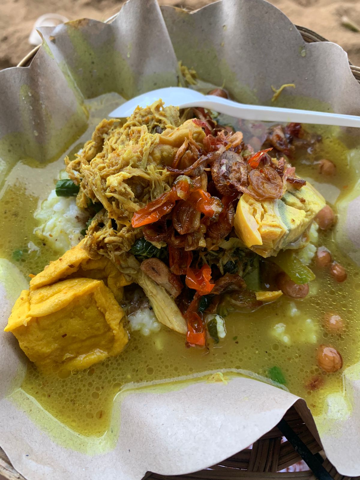 KULINER SORE: Kuliner bubur kuah Bubur Bali Gacor di Pantai Karang, Sanur