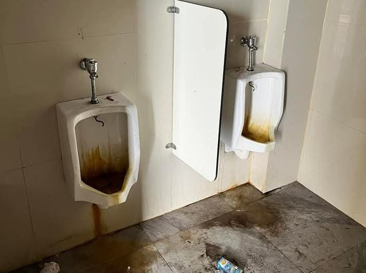 Viral di media sosial keluhan seorang pemandu wisata terkait toilet Penelokan kumuh