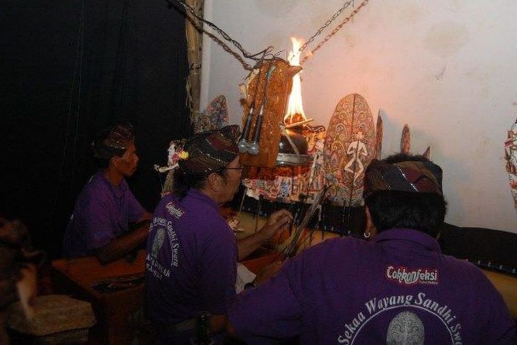 Wayang Sapu Leger