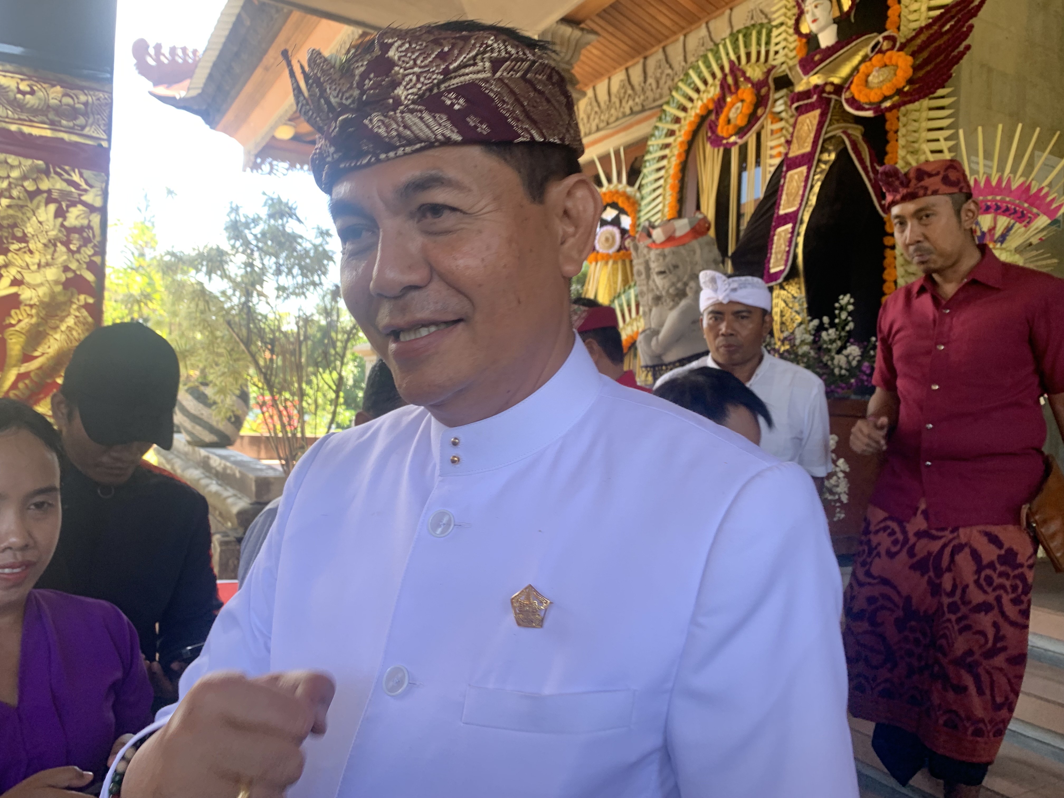 TUNGGU MEKANISME: Ketua DPRD Provinsi Bali, Dewa Made Mahayadnya alias Dewa Jack