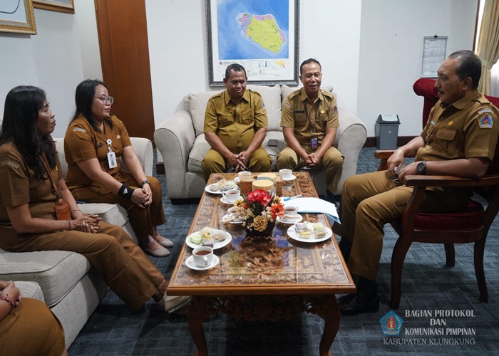 Pj Bupati Klungkung menerima audiensi IGTKI dan Himpaudi Klungkung.