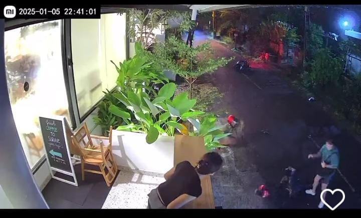 Viral kecelakaan melibatkan bule dan warga lokal di Canggu Bali gegera tiba-tiba belok kanan