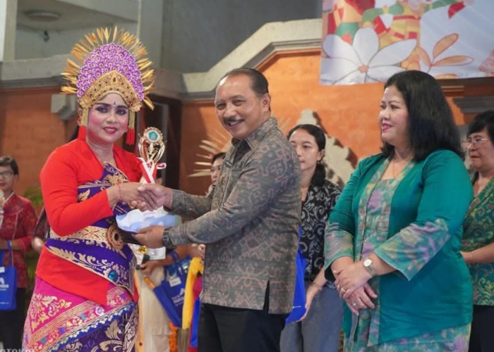 Pentas Seni yang berlangsung di Balai Budaya Dewa Agung Istri Kanya, Jumat (10/1/2025).