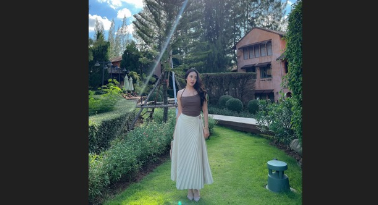 Lady Meralia, Selebgram Bali yang Jadi Panduan Gaya dan Liburan dengan Konten Fashion dan Travel