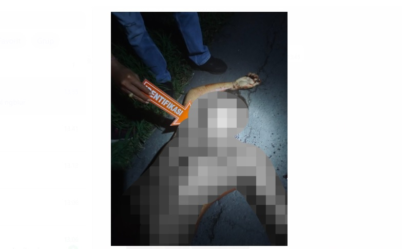 Mayat pemuda I Made Agus Aditya, 26, bersimbah darah dengan luka gorok di leher ditemukan di depan Warung Koba Jalan Raya Tojan Blahbatuh, Jumat (17/1) Pukul 04.00 WITA