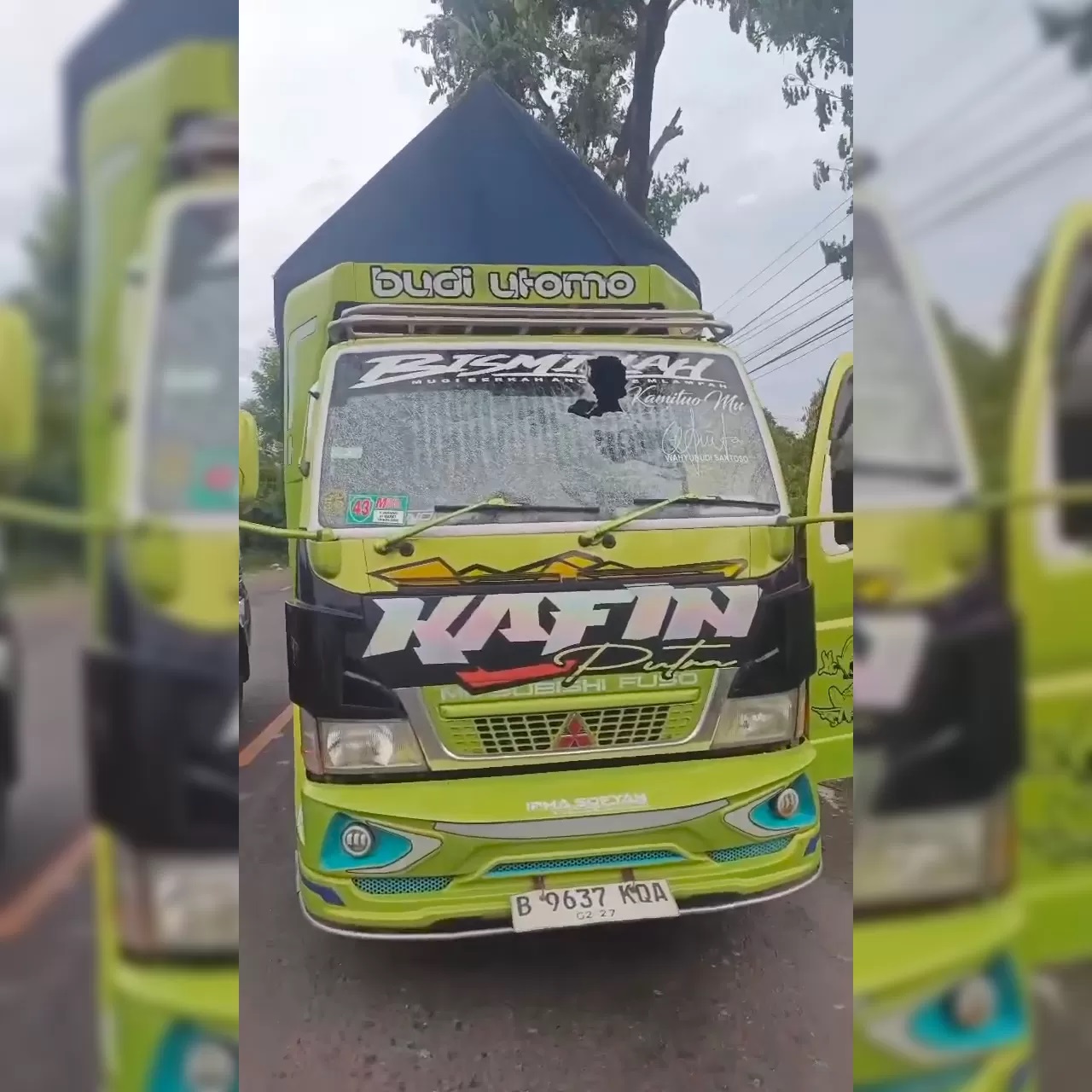 PECAH SERIBU: Truk yang menjadi korban aksi pelemparan batu di Jalan Raya Singaraja-Gilimanuk. Kaca depan truk mengalami pecah seribu. (FB Deny Parker)