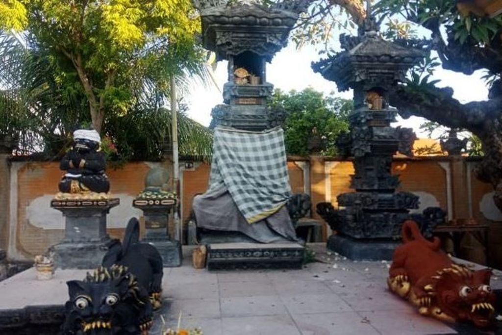 Pura Pemayun, sebuah pura bersejarah yang terletak di Banjar Tegal, Singaraja, Buleleng, Bali