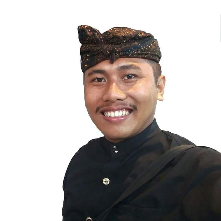 PENYULUH : Penyuluh Agama Hindu, Kemenag Kantor Kabupaten Tabanan, I Made Danu Tirta.