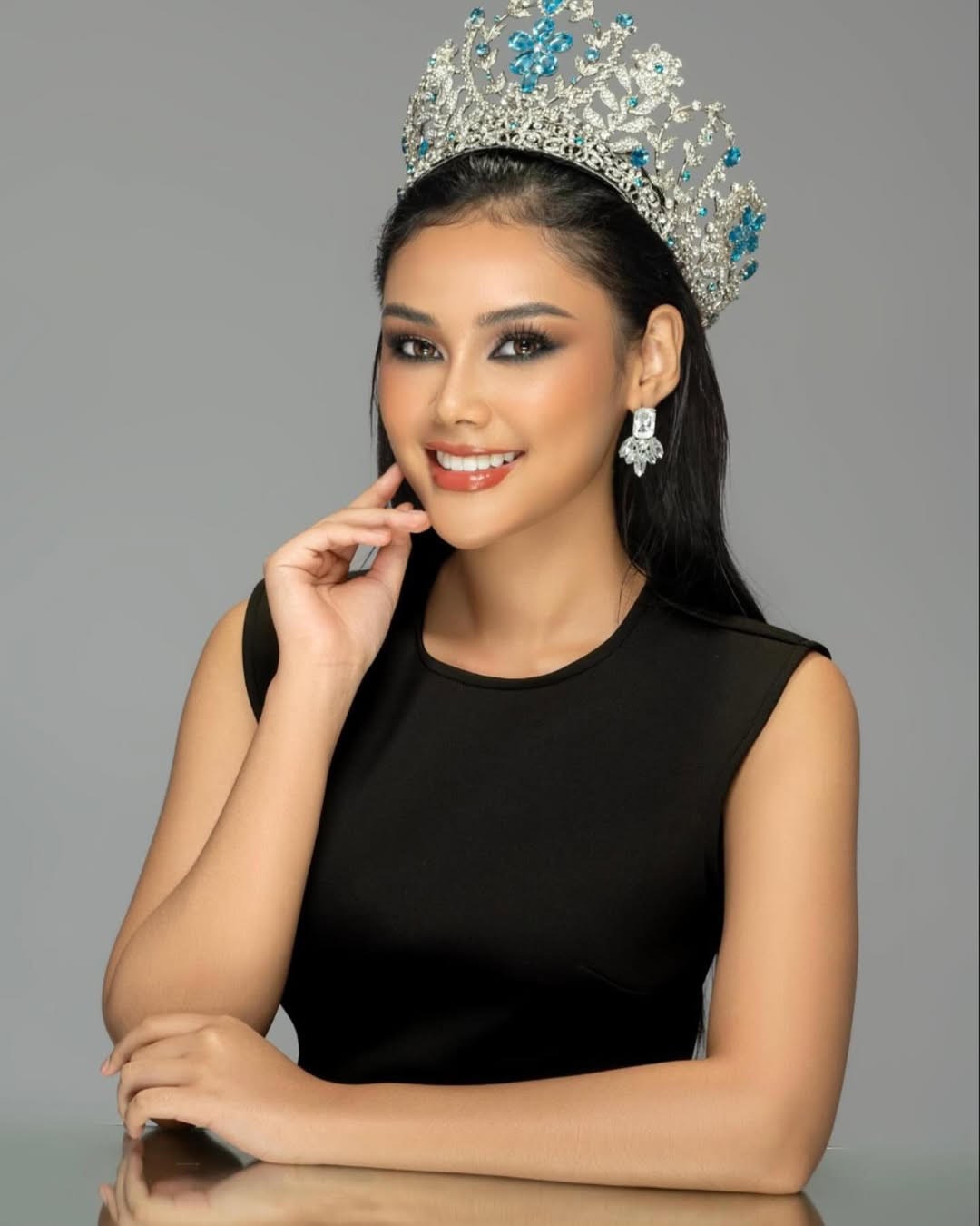 RATU DUNIA: Harashta Haifa Zahra berhasil menggaet predikat sebagai Ratu Dunia gegara kampanye pemberdayaan perempuan dan pelestarian budaya lokal.