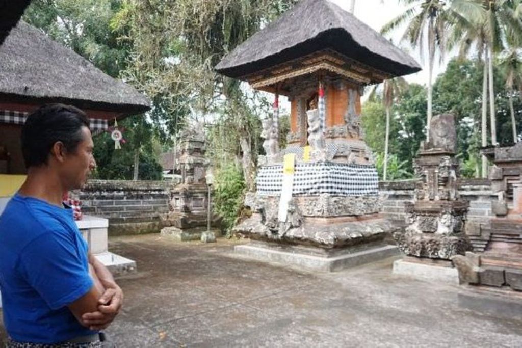 Tempat suci umat Hindu Bali, Pura Dalem Pingit di Desa Adat Tembuku Kaja, Kecamatan Tembuku, Bangli, menyimpan cerita unik yang memikat perhatian.