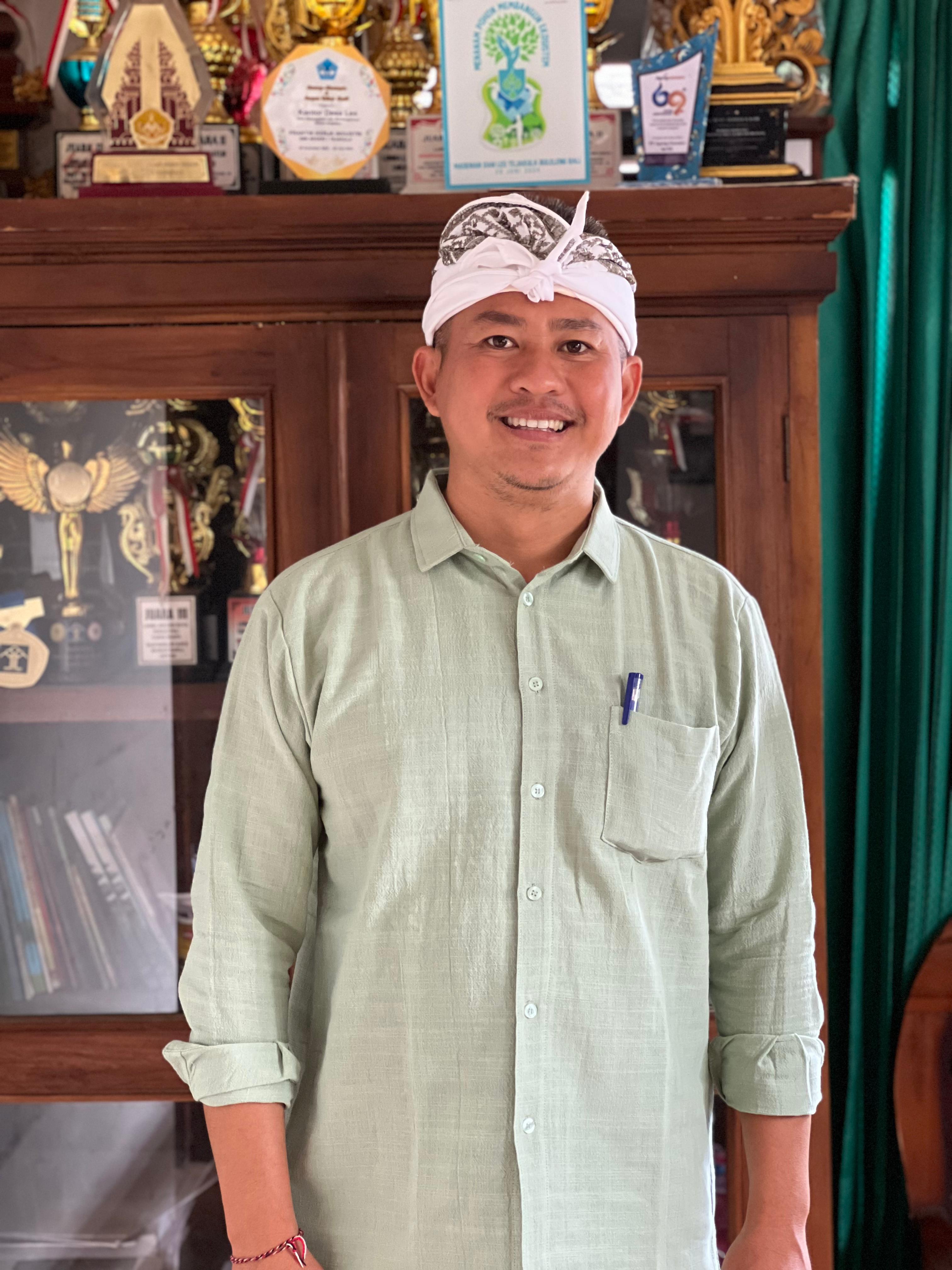 Perbekel Desa Les, Kecamatan Tejakula, Buleleng, Gede Adi Wistara