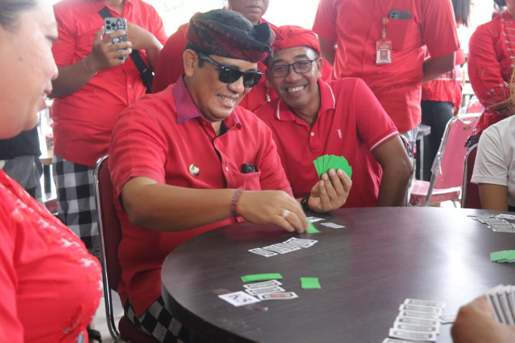 Lomba Ceki yang diselenggarakan oleh Sekaa Teruna (ST) Eka Budhi Banjar Tegal Belodan, Desa Dauh Peken, Kecamatan Tabanan
