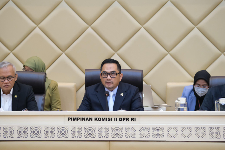 Kementerian ATR/BPN  gelar Rapat Kerja bersama Komisi II DPR RI