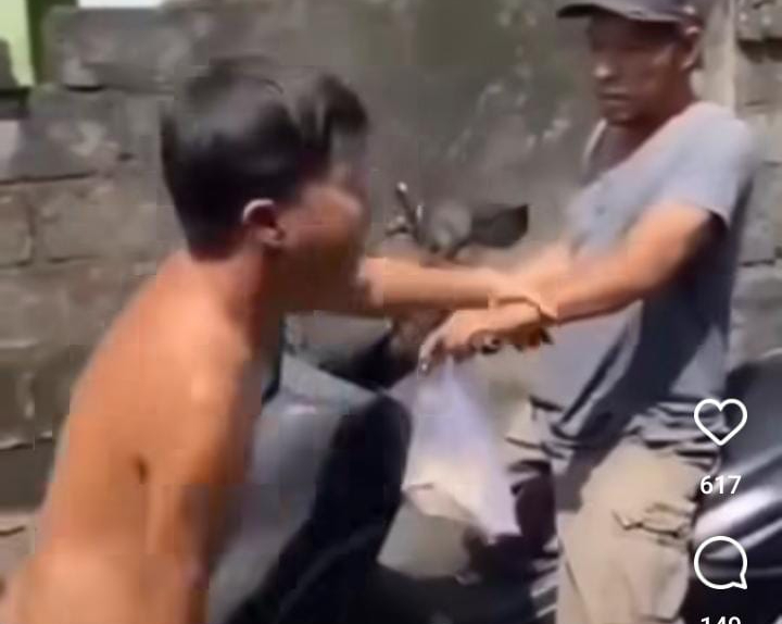 Seorang pria di Bali mengamuk dan menghentikan sejumlah pengendara motor