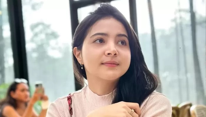 Bulan Sutena