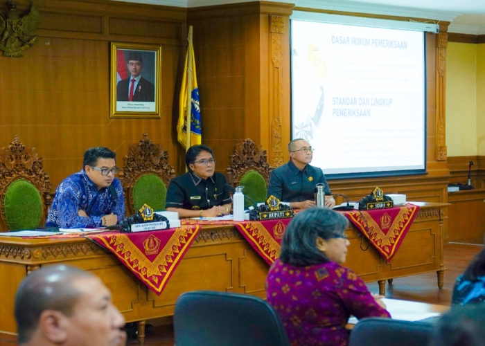 ENTRY MEETING: Bupati Giri Prasta menerima Entry Meeting Pemeriksaan Interim atas LKPD Kabupaten Badung Tahun 2024 oleh BPK Perwakilan Provinsi Bali, di Ruangan Rapat Kriya Gosana, Puspem Badung.